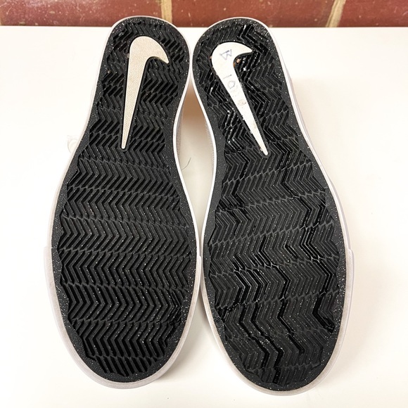 Men’s Nike Canvas Shoes - Picture 7 of 10